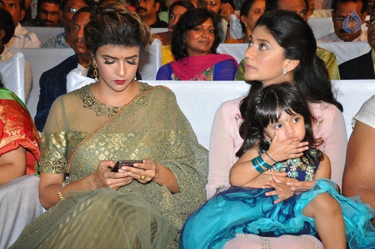 MB 40 Celebrations 2 - 46 / 61 photos