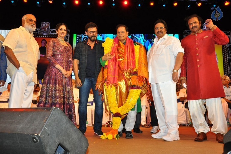 MB 40 Celebrations 3 - 5 / 103 photos