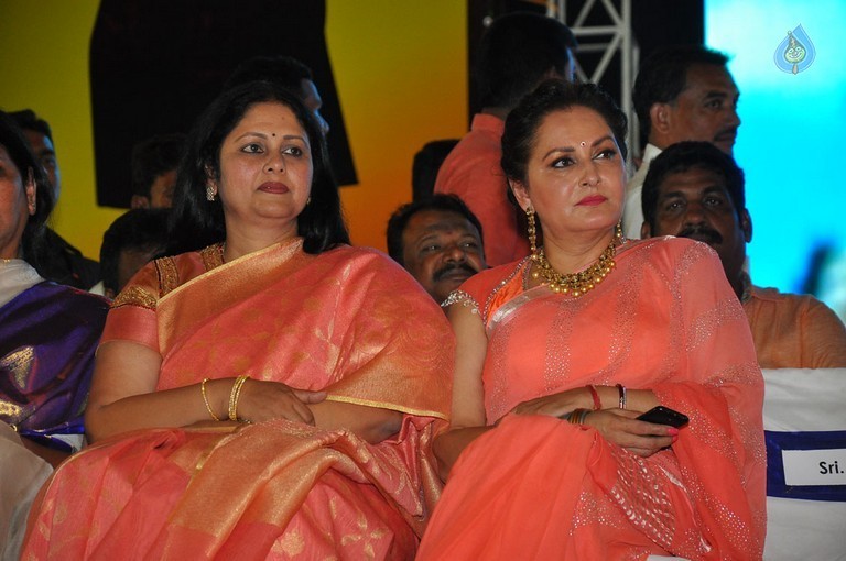 MB 40 Celebrations 5 - 33 / 82 photos