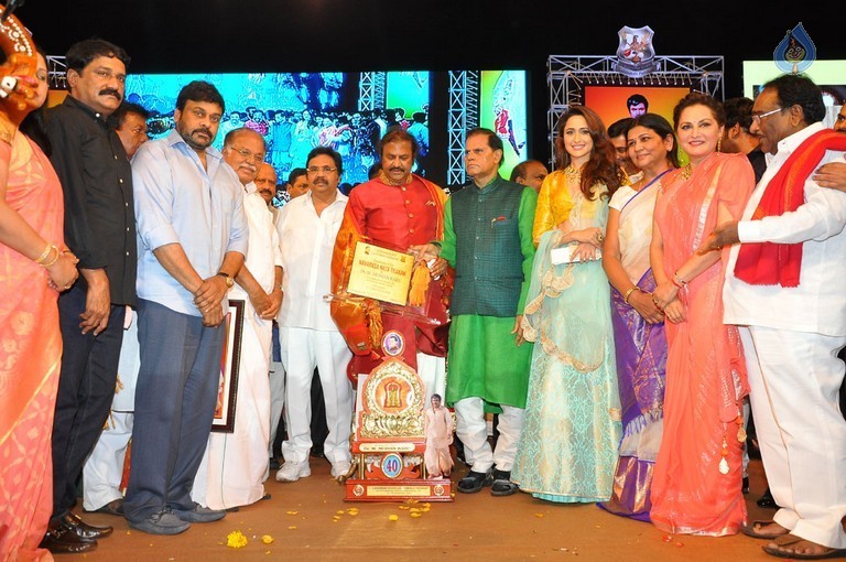 MB 40 Celebrations 5 - 64 / 82 photos