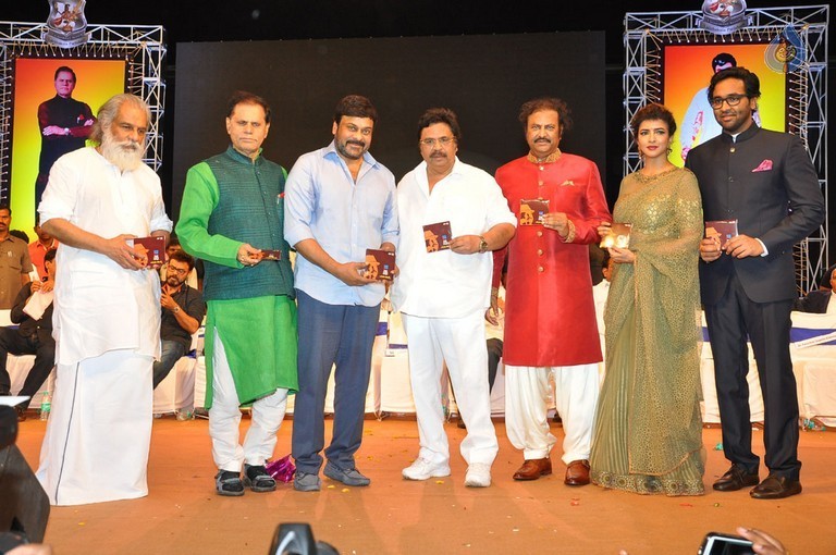 MB 40 Celebrations 6 - 26 / 42 photos
