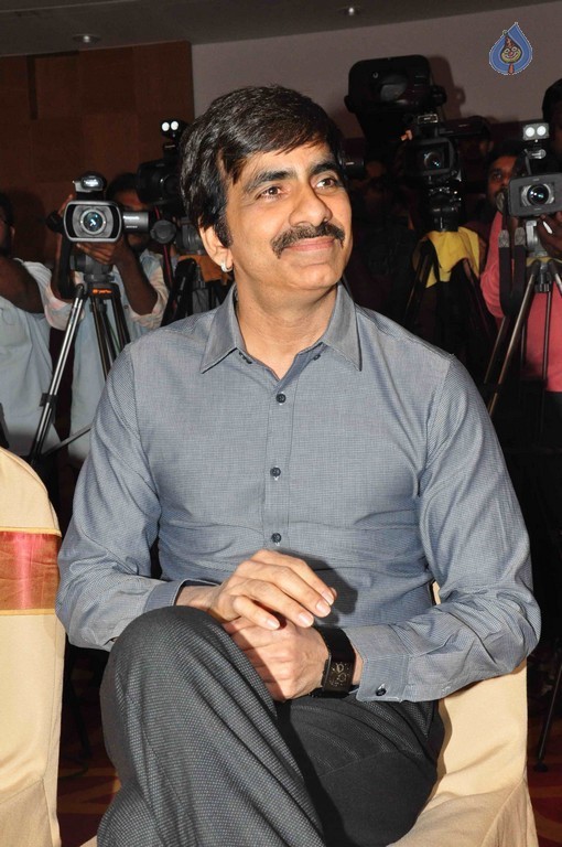 Meet and Greet with Ravi Teja at Lemon Tree Hotel - 19 / 43 photos