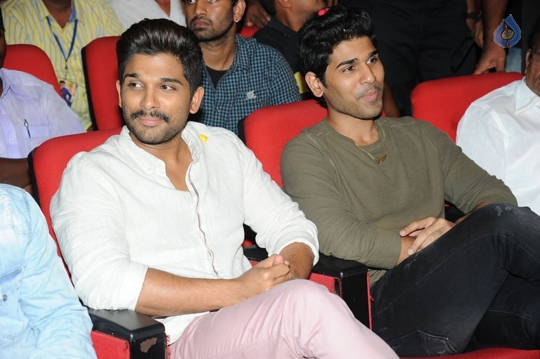 Mega 60 Celebrations 3 - 39 / 133 photos