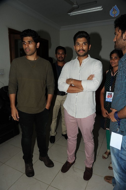 Mega 60 Celebrations 3 - 66 / 133 photos