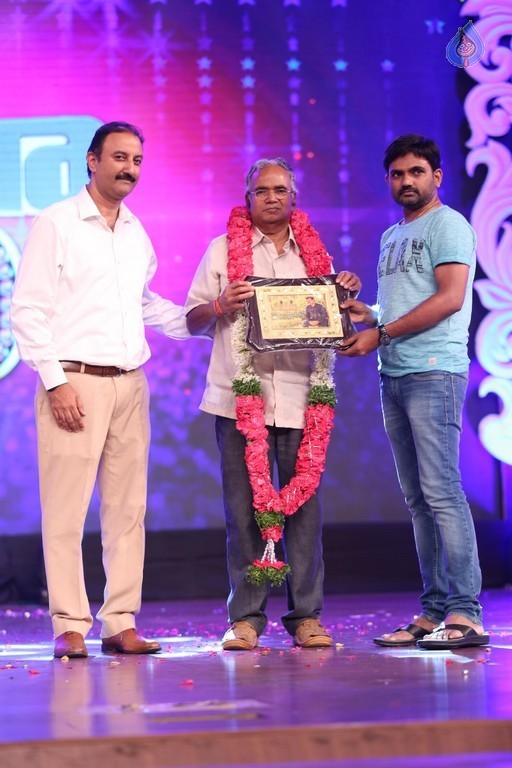 Mega 60 Celebrations 4 - 33 / 92 photos