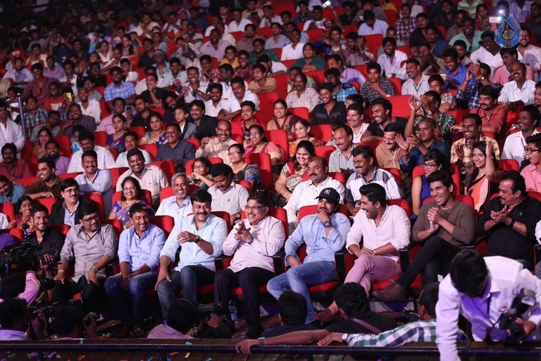 Mega 60 Celebrations 4 - 46 / 92 photos