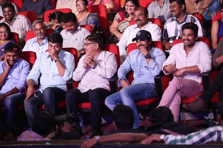 Mega 60 Celebrations 4 - 47 / 92 photos