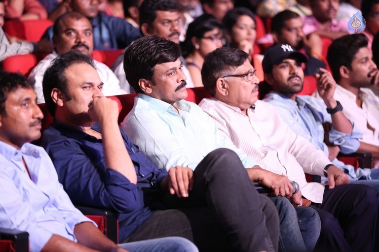 Mega 60 Celebrations 5 - 11 / 93 photos