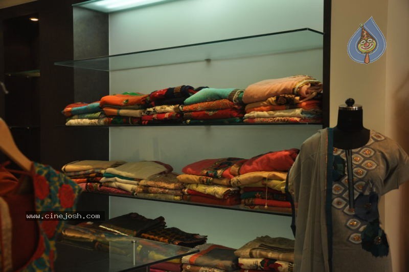 Models at TRISHA A Trendy Wish - 41 / 97 photos