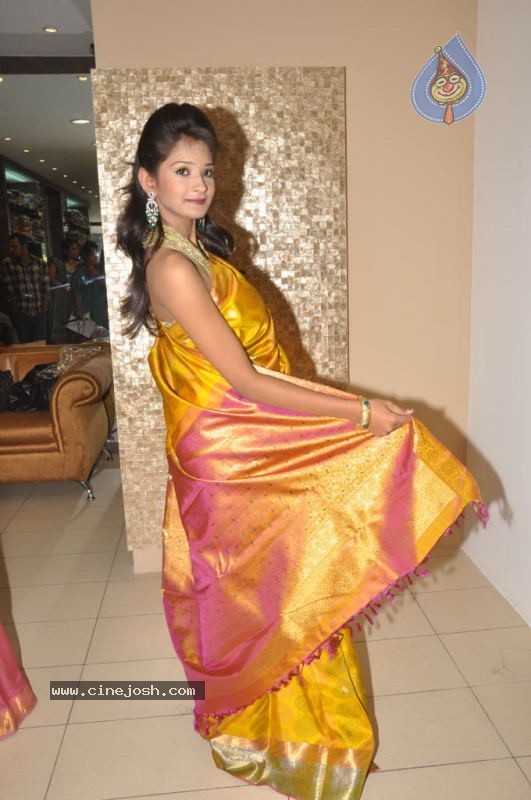 Models at TRISHA A Trendy Wish - 72 / 97 photos