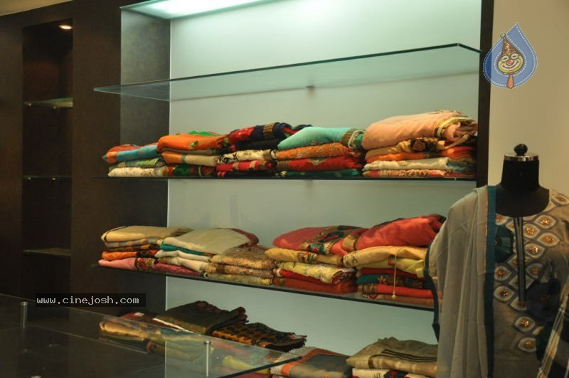 Models at TRISHA A Trendy Wish - 75 / 97 photos