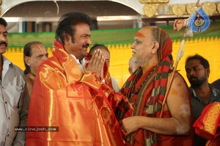 Mohan Babu as Chairman Of Film Nagar Daiva Sannidhanam - 10 / 36 photos