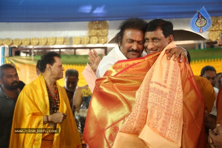 Mohan Babu as Chairman Of Film Nagar Daiva Sannidhanam - 11 / 36 photos