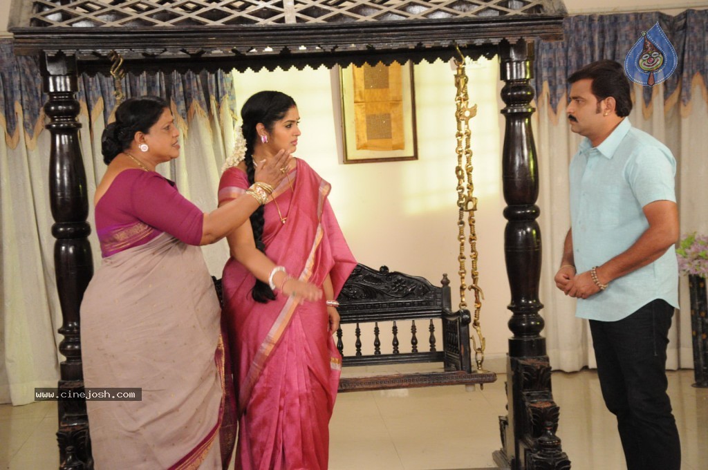 Moodu Mulla Bandham Serial Stills - 32 / 80 photos