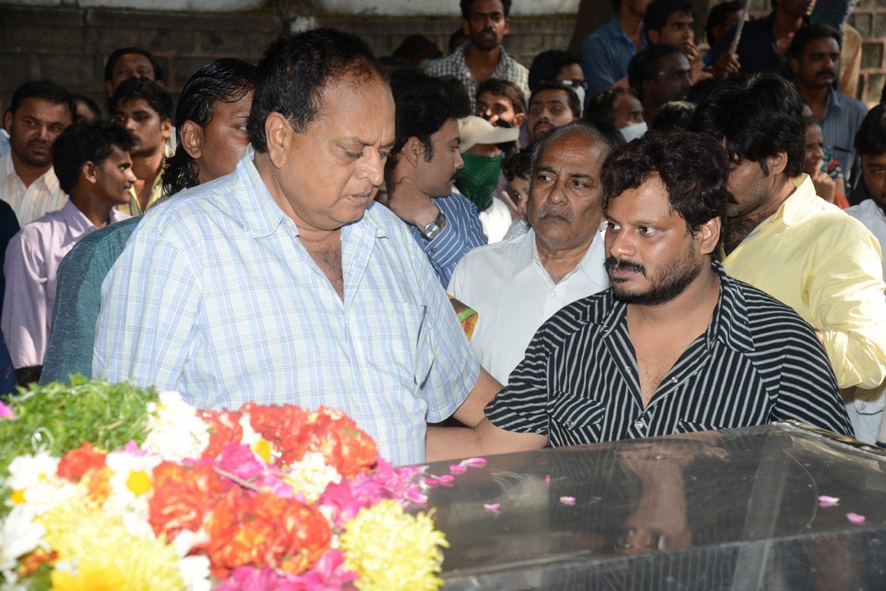 MS Narayana Condolences Photos 01 - 121 / 145 photos