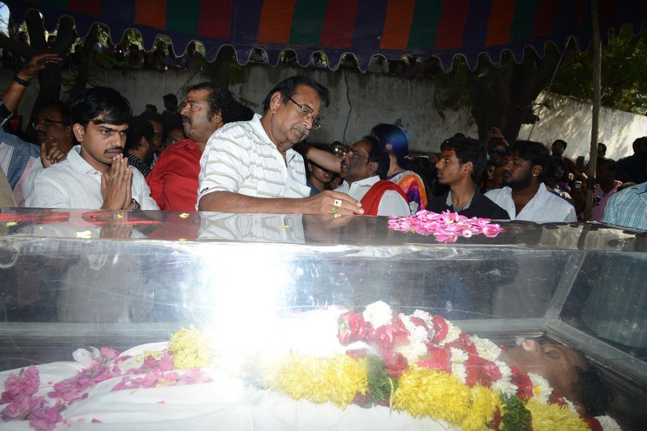 MS Narayana Condolences Photos 01 - 123 / 145 photos