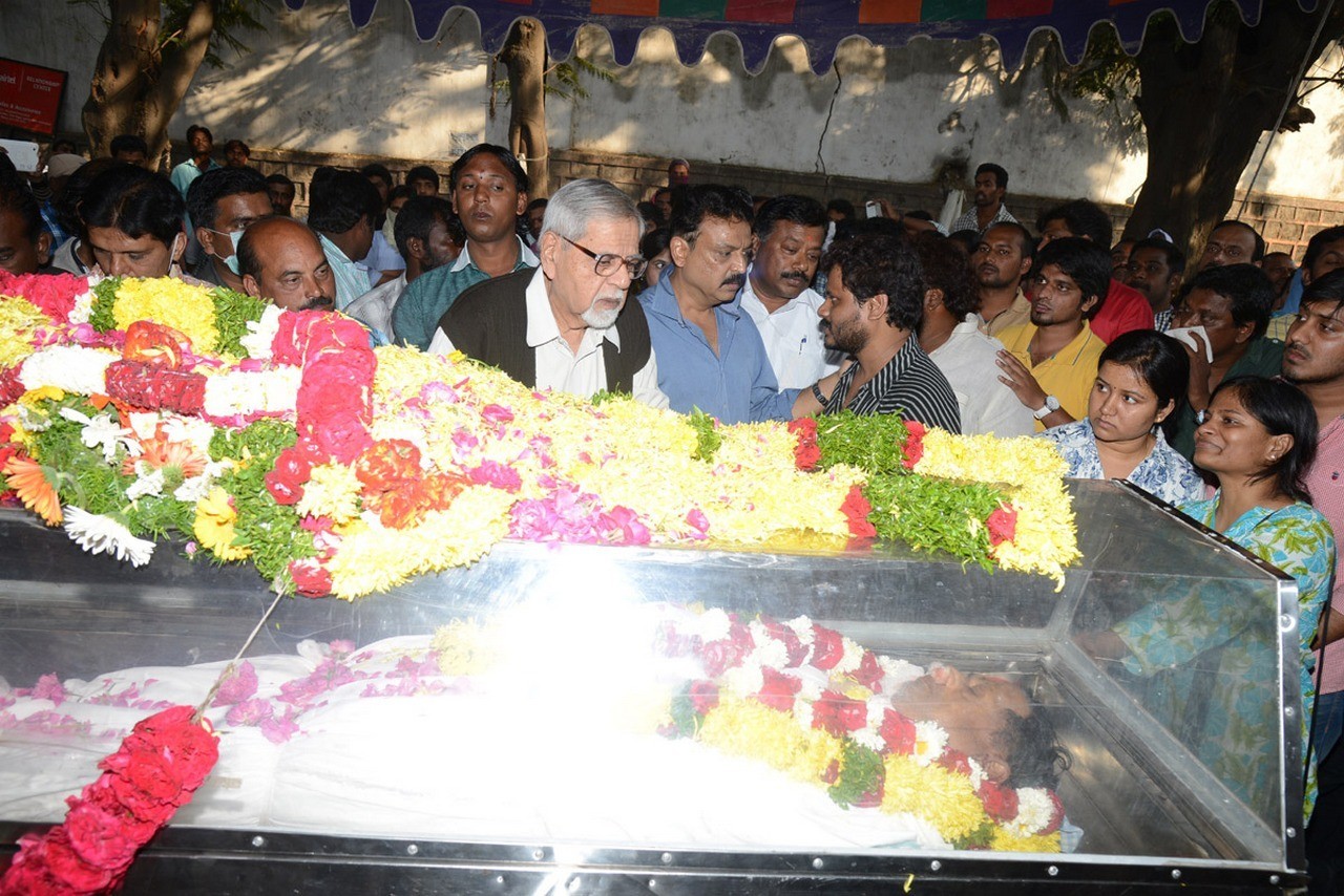 MS Narayana Condolences Photos 02 - 43 / 145 photos