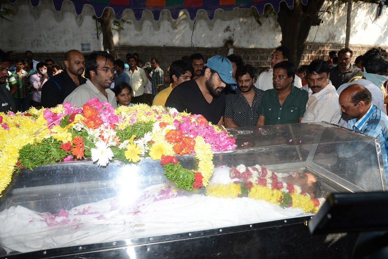 MS Narayana Condolences Photos 02 - 89 / 145 photos
