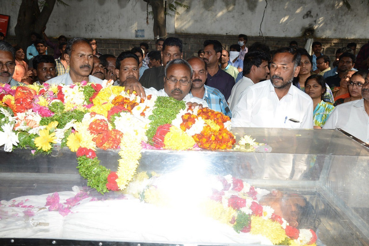 MS Narayana Condolences Photos 02 - 96 / 145 photos
