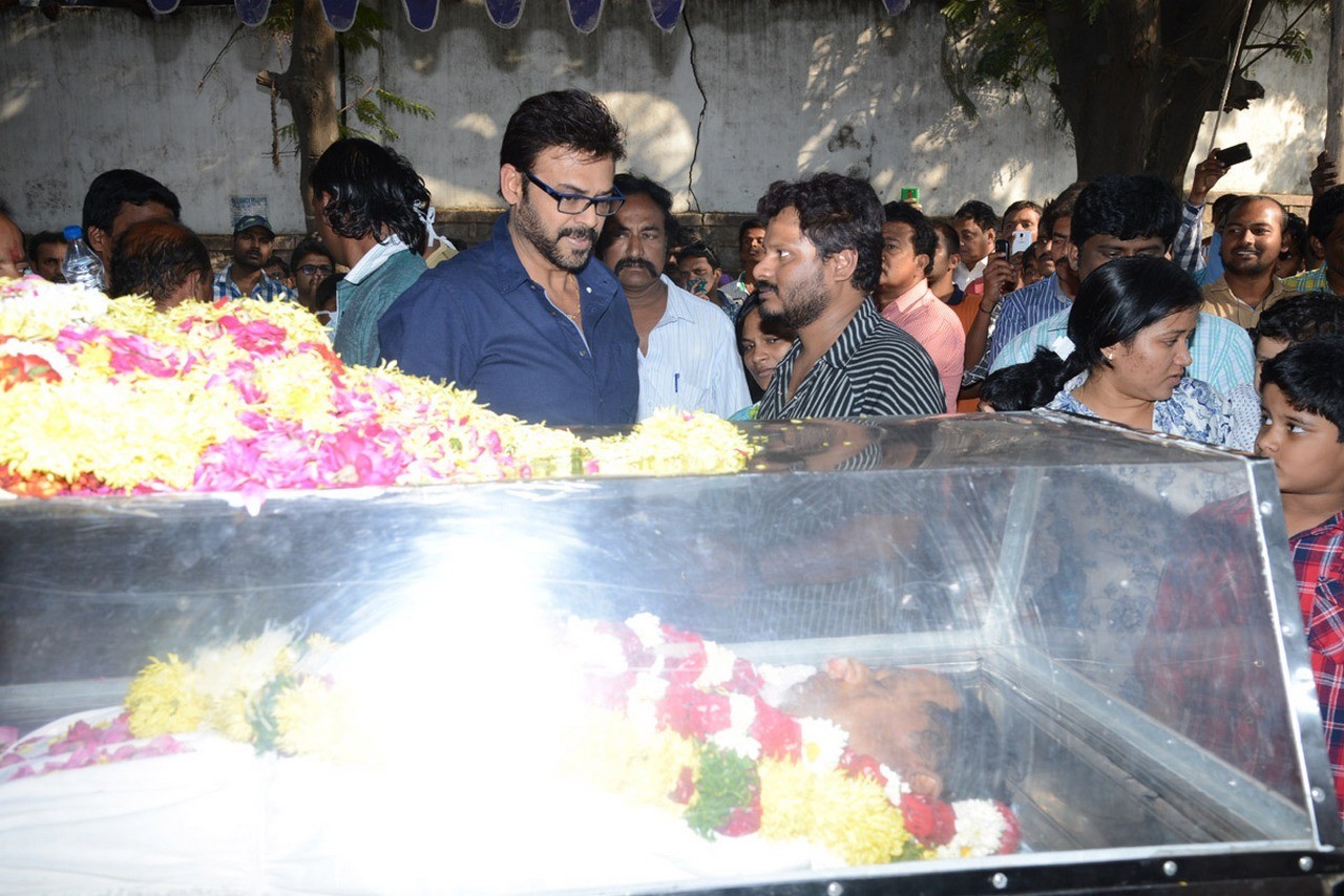 MS Narayana Condolences Photos 02 - 97 / 145 photos