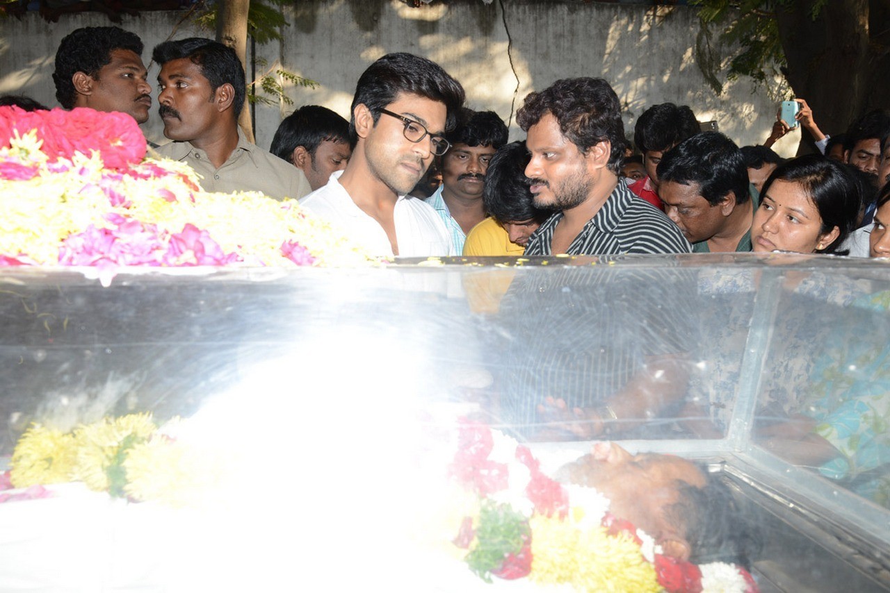 MS Narayana Condolences Photos 02 - 105 / 145 photos