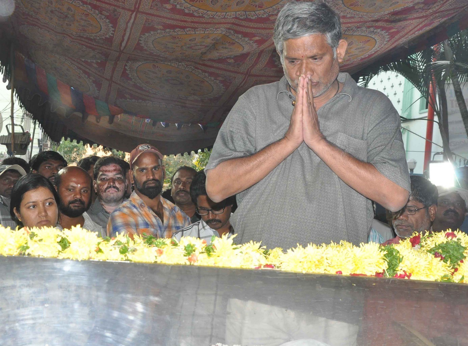 MS Narayana Condolences Photos 03 - 4 / 88 photos