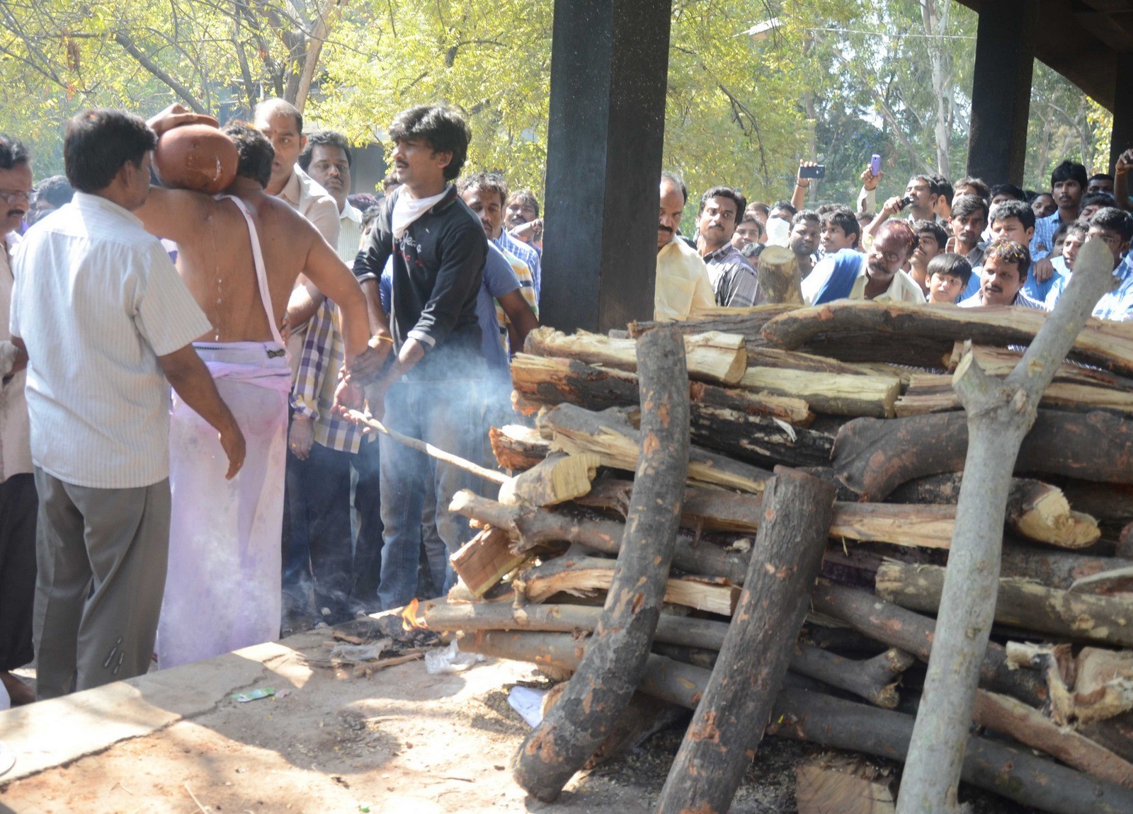 MS Narayana Condolences Photos 03 - 13 / 88 photos