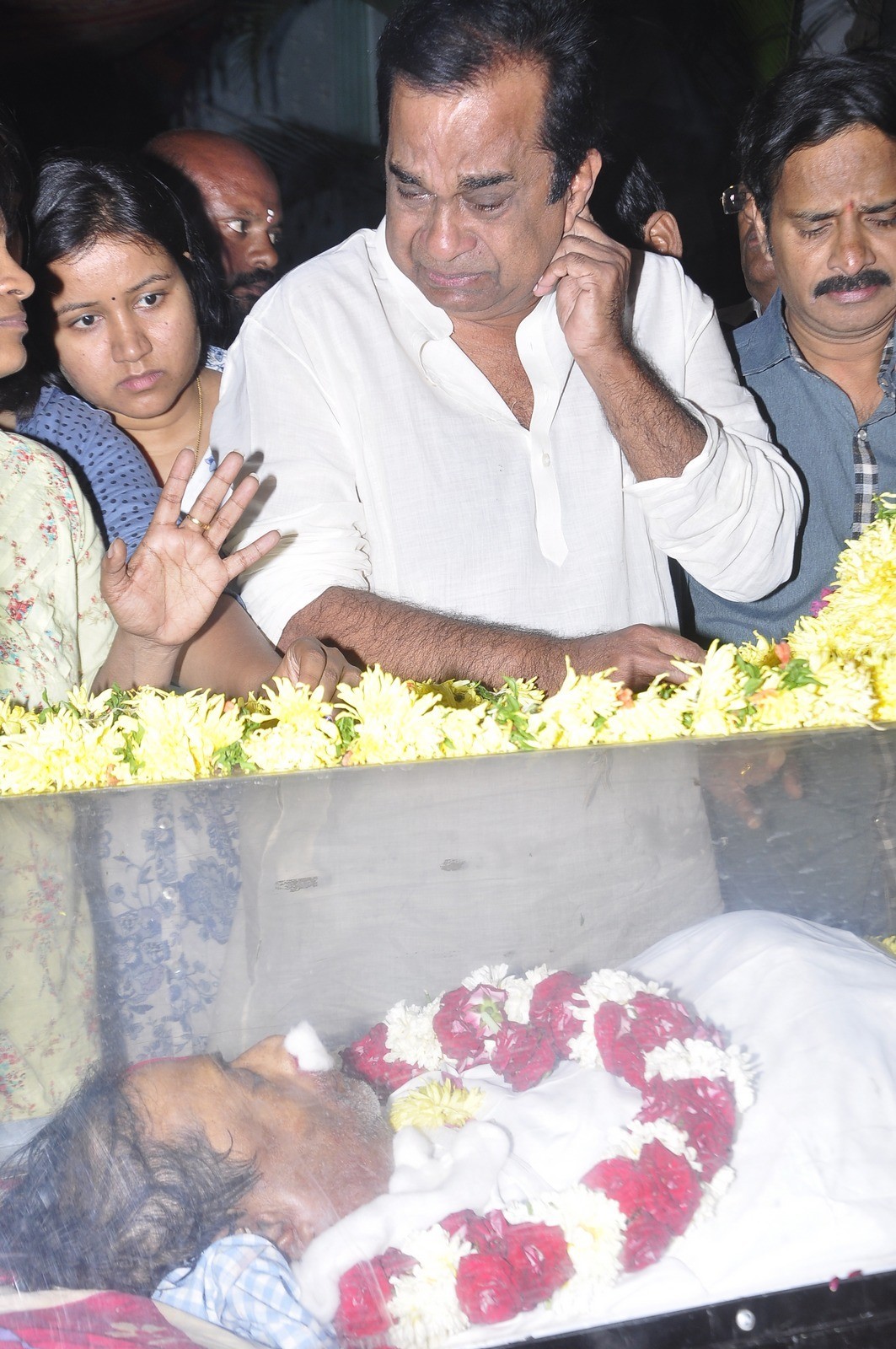 MS Narayana Condolences Photos 03 - 80 / 88 photos