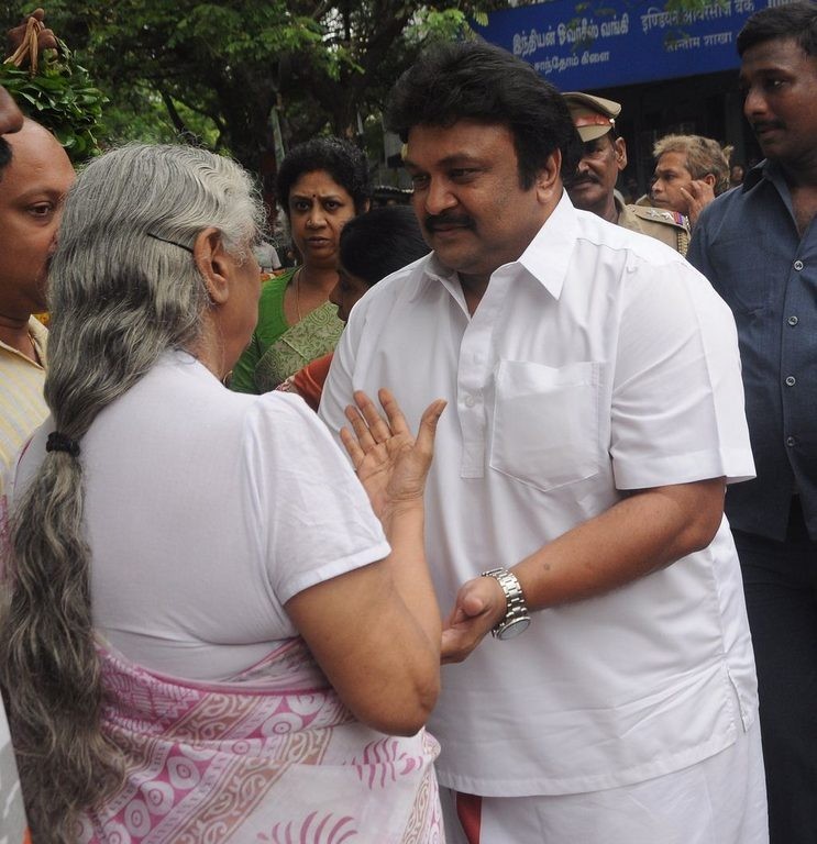 MS Viswanathan Condolences Photos - 40 / 59 photos