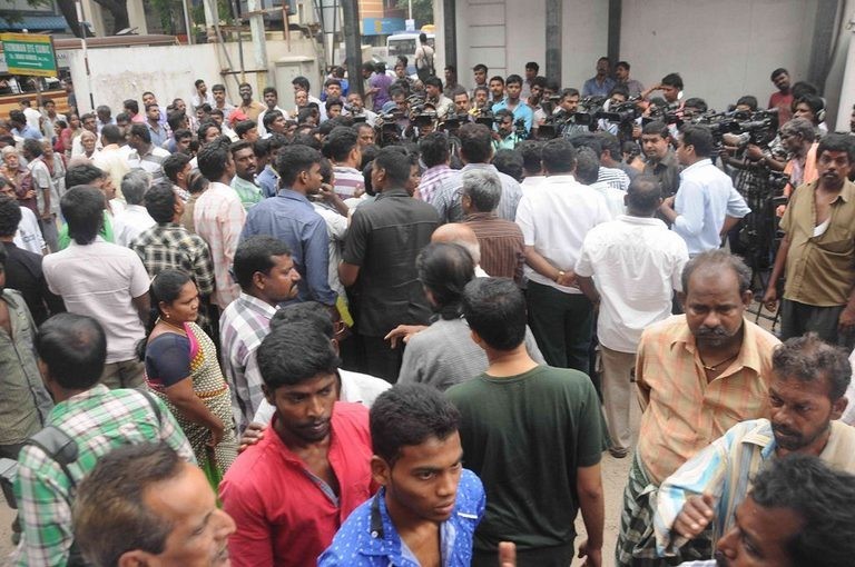 MS Viswanathan Condolences Photos 2 - 8 / 58 photos