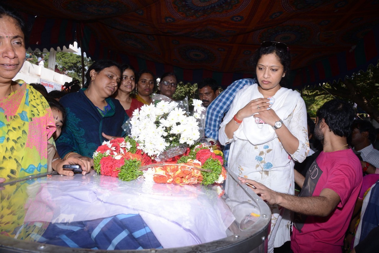 Music Director Chakri Condolences Photos 01 - 4 / 101 photos