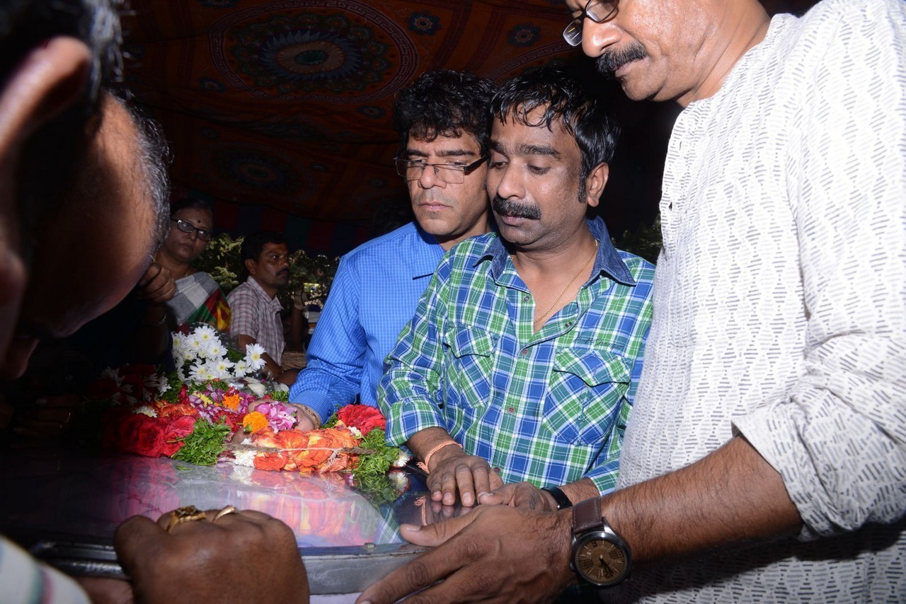 Music Director Chakri Condolences Photos 01 - 21 / 101 photos