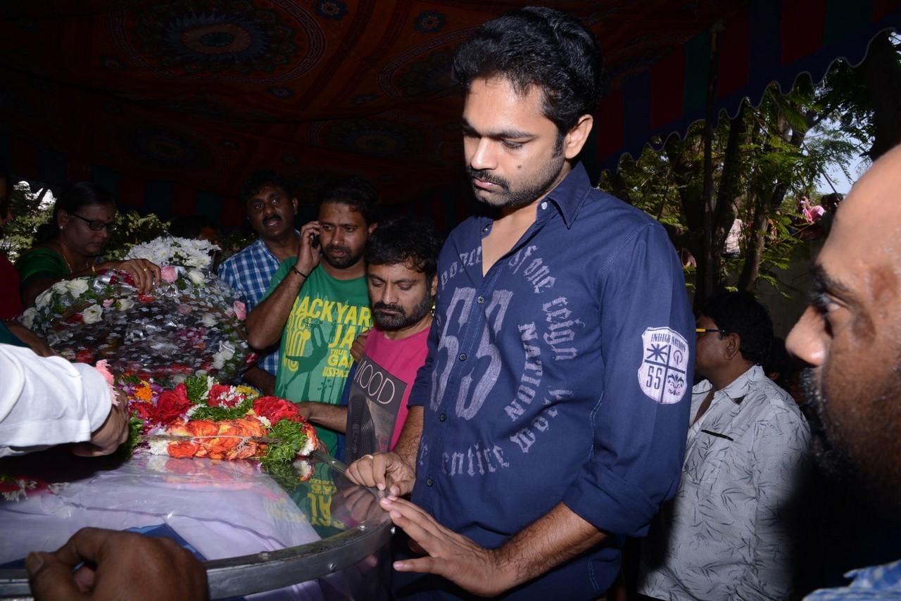 Music Director Chakri Condolences Photos 01 - 52 / 101 photos