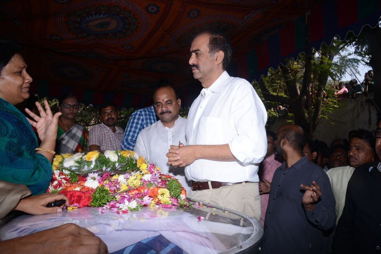 Music Director Chakri Condolences Photos 01 - 89 / 101 photos