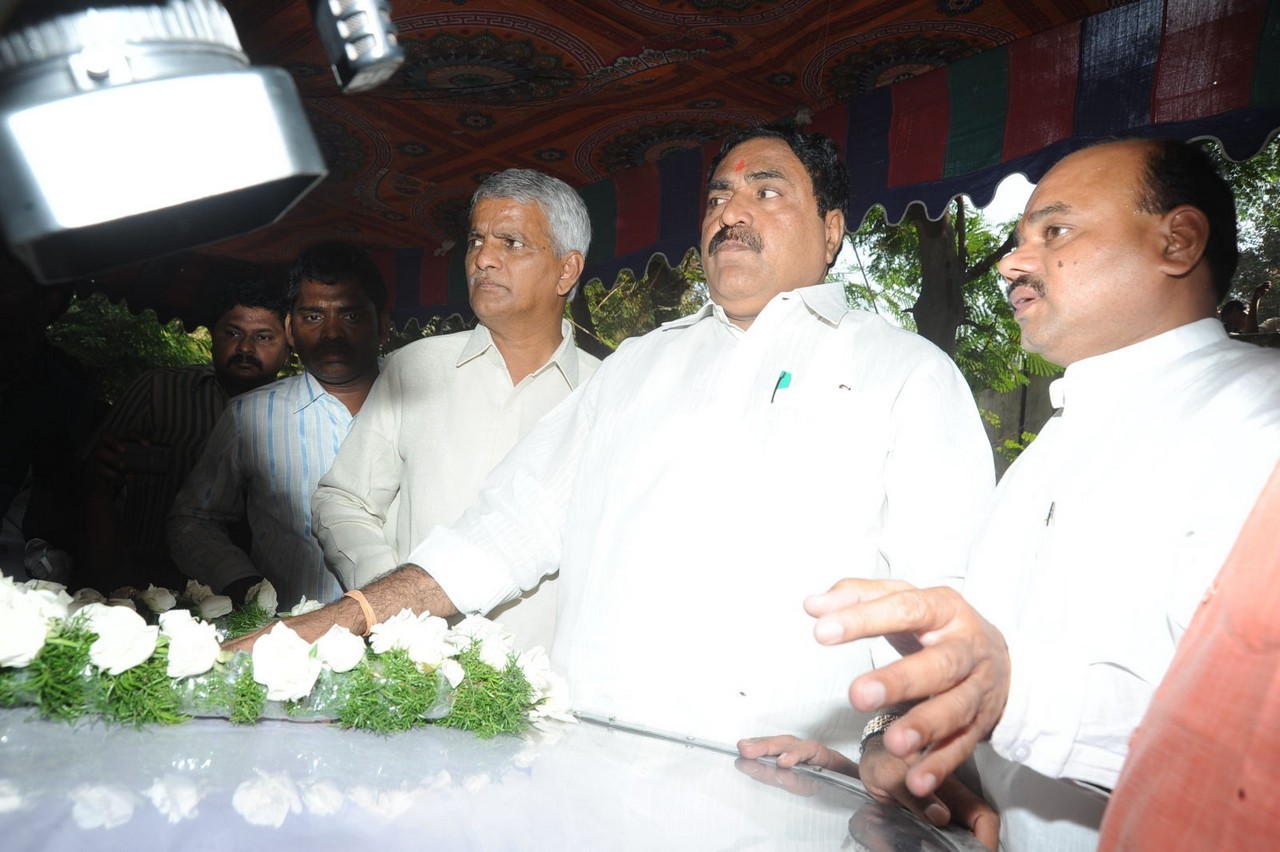 Music Director Chakri Condolences Photos 02 - 43 / 152 photos