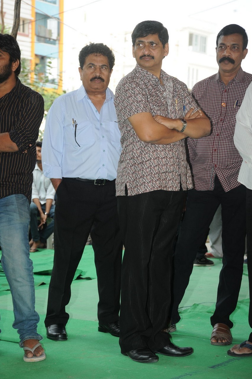 Music Director Chakri Condolences Photos 02 - 70 / 152 photos