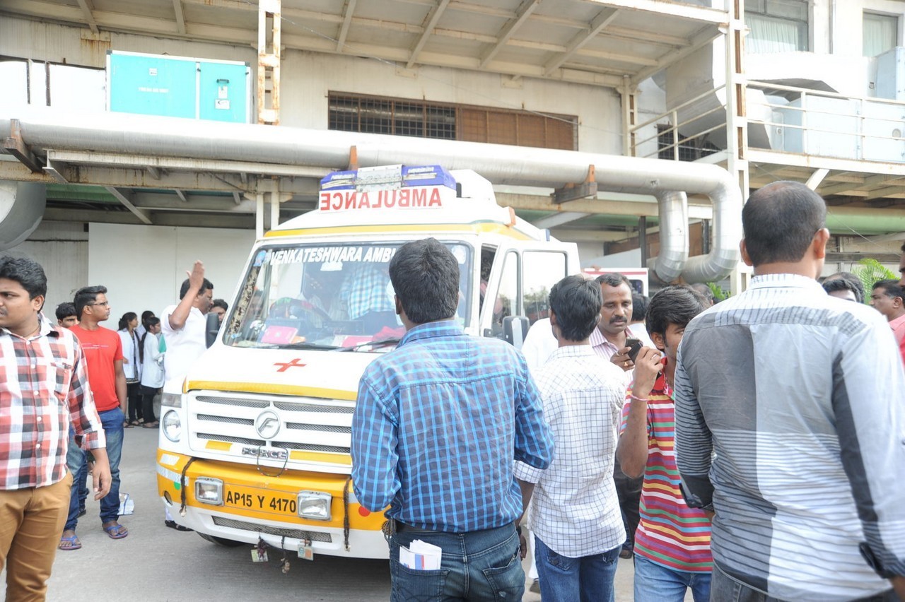 Music Director Chakri Condolences Photos 02 - 96 / 152 photos
