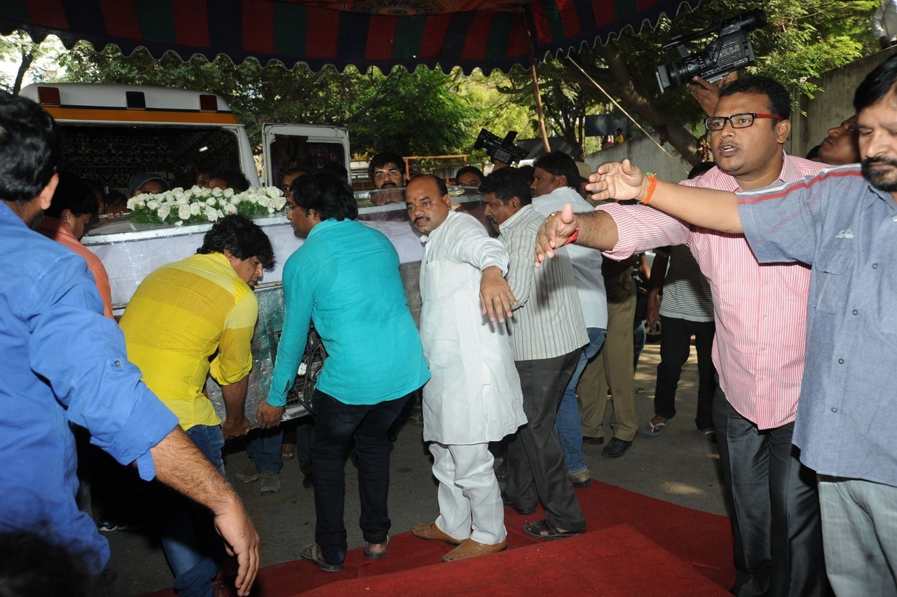Music Director Chakri Condolences Photos 02 - 126 / 152 photos