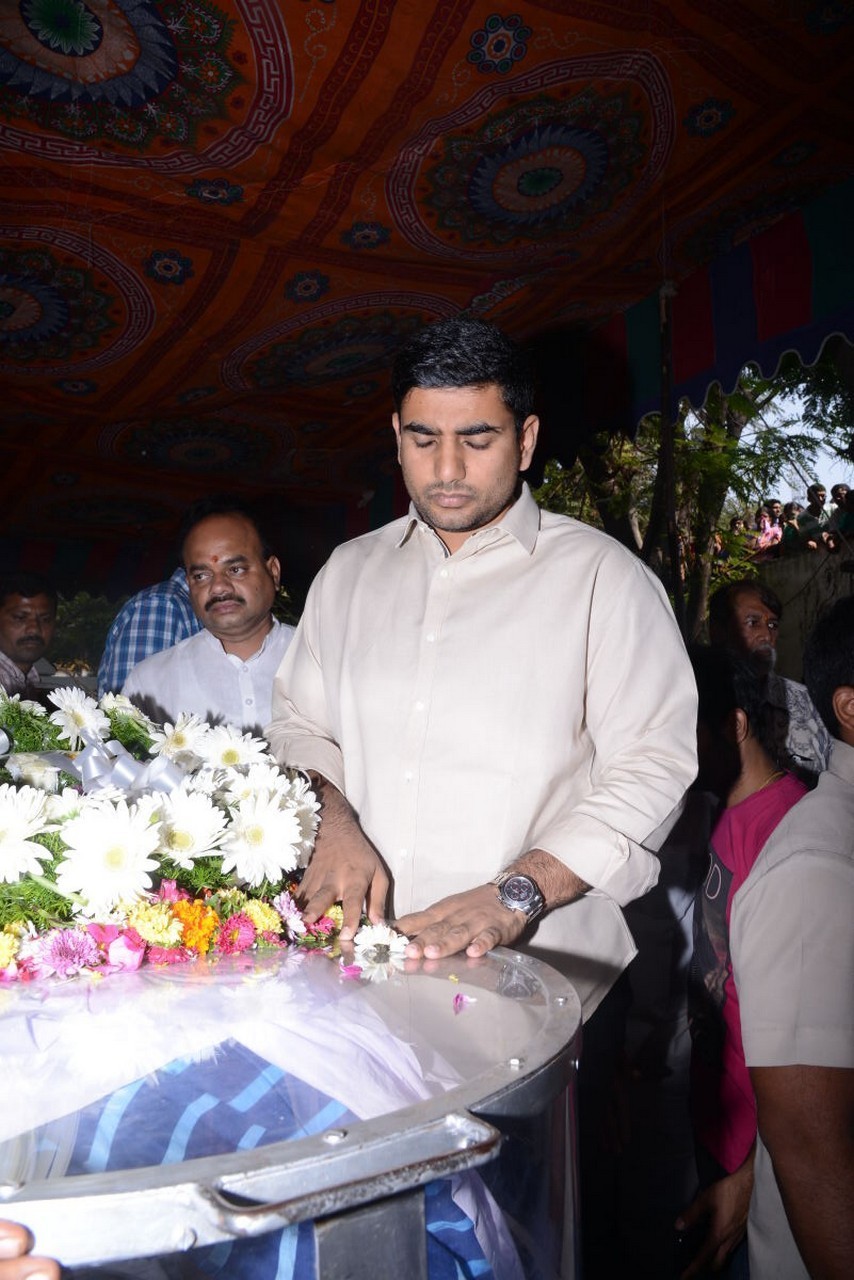 Music Director Chakri Condolences Photos 02 - 136 / 152 photos