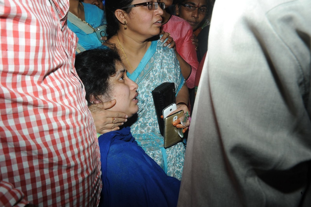 Music Director Chakri Condolences Photos 02 - 137 / 152 photos
