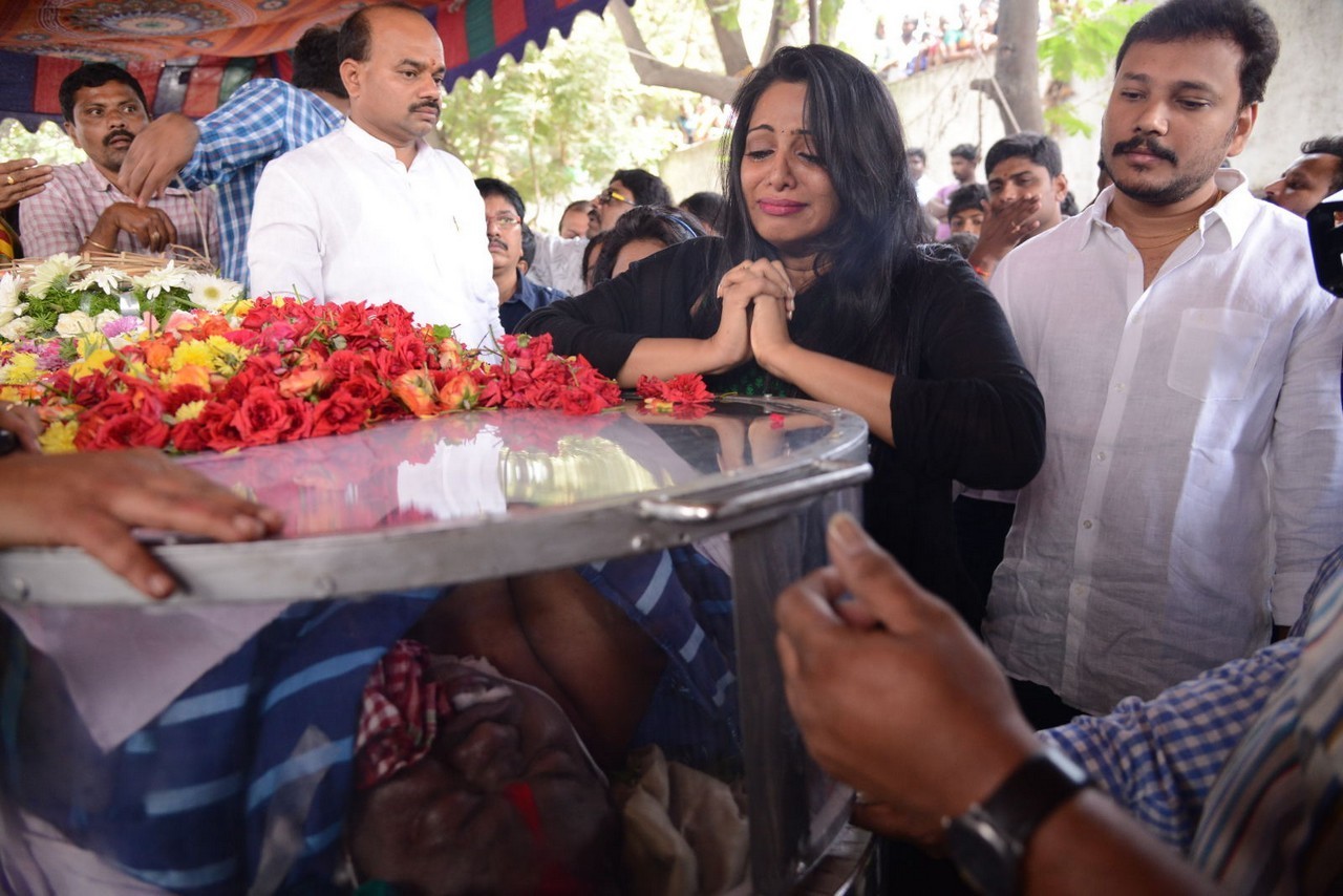 Music Director Chakri Condolences Photos 03 - 5 / 118 photos