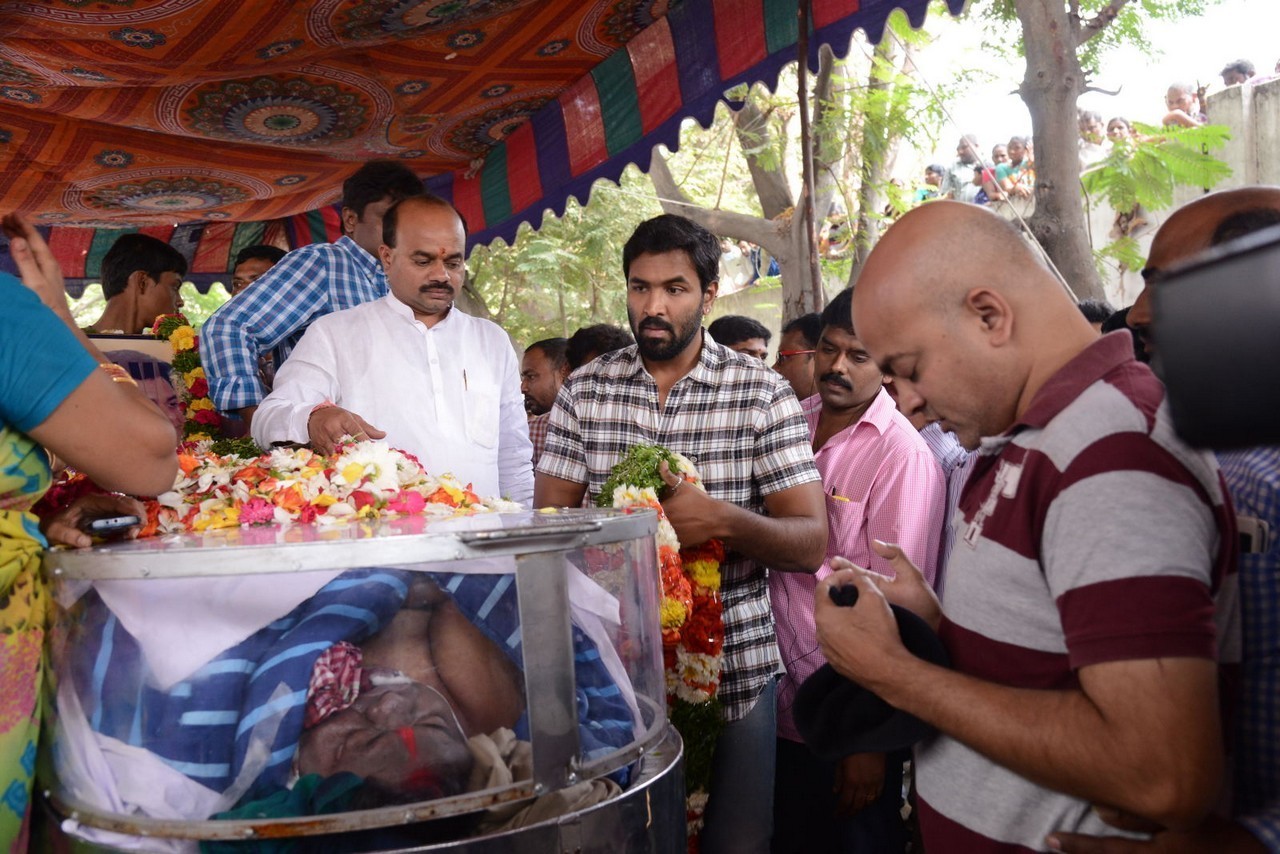 Music Director Chakri Condolences Photos 03 - 21 / 118 photos