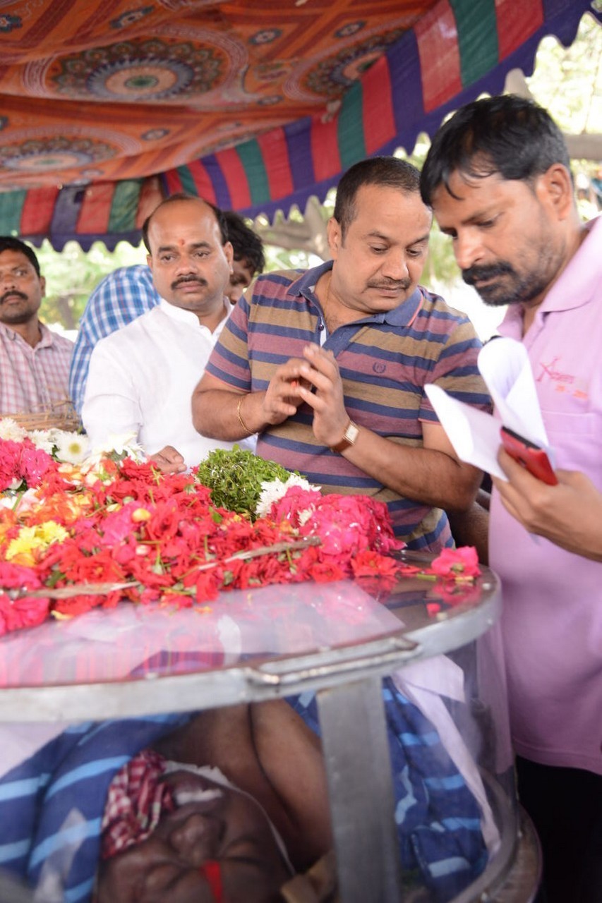 Music Director Chakri Condolences Photos 03 - 85 / 118 photos