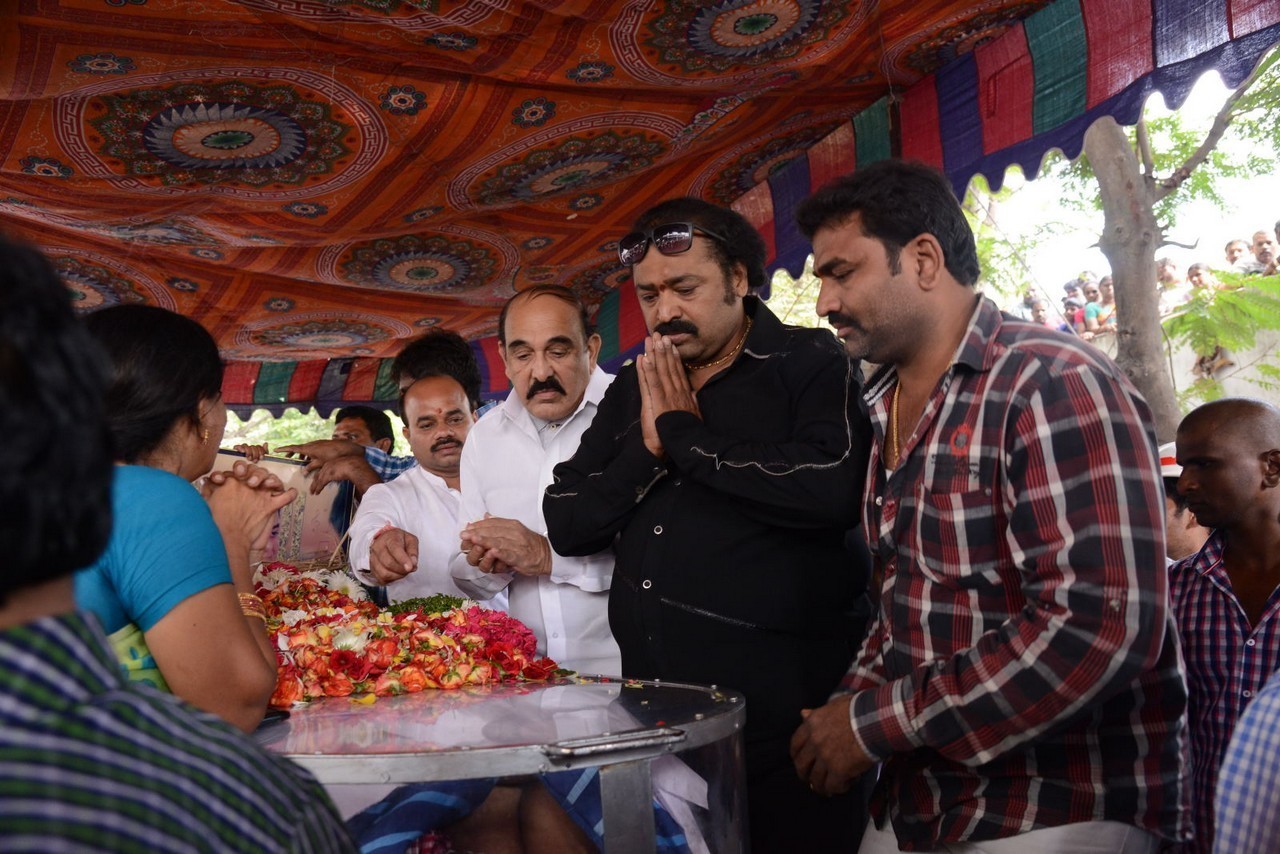 Music Director Chakri Condolences Photos 03 - 87 / 118 photos