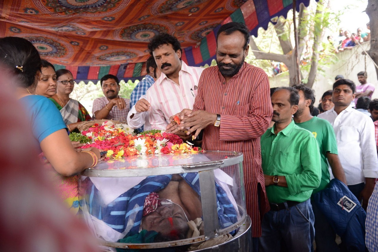Music Director Chakri Condolences Photos 03 - 101 / 118 photos