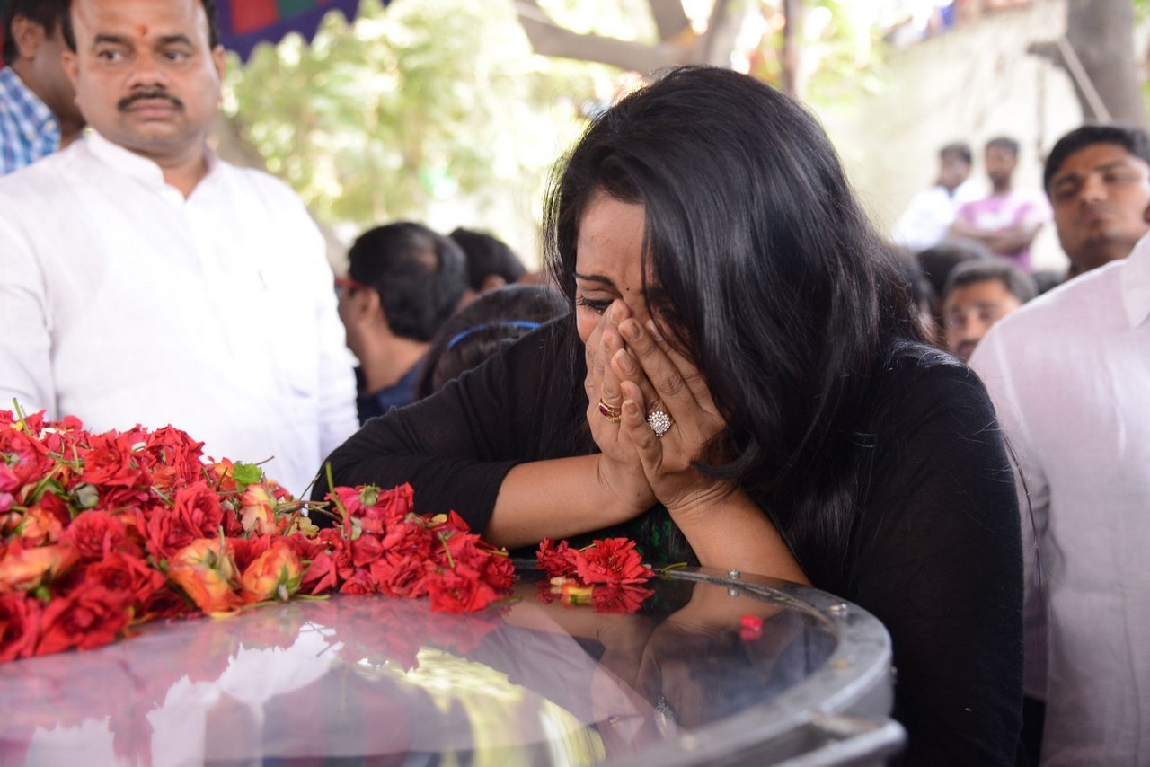 Music Director Chakri Condolences Photos 03 - 102 / 118 photos