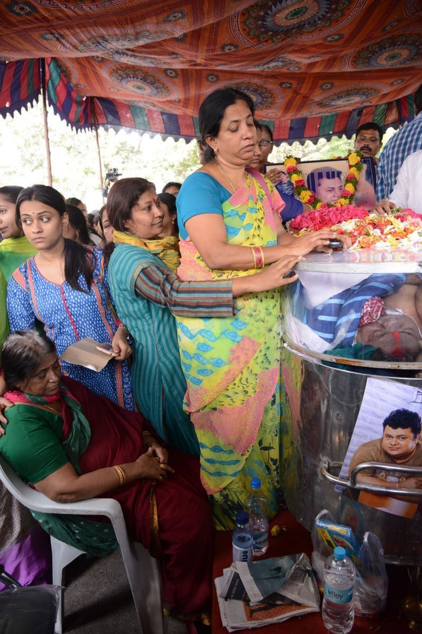 Music Director Chakri Condolences Photos 03 - 110 / 118 photos