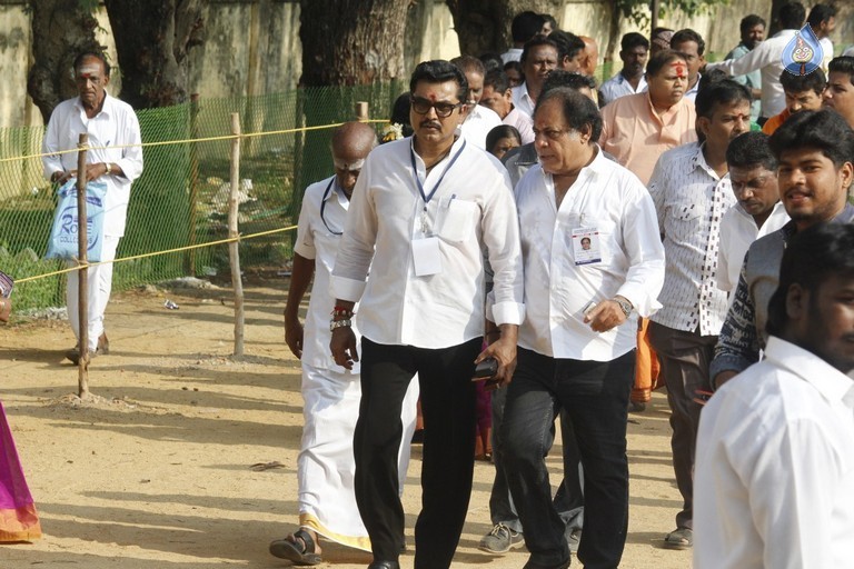 Nadigar Sangam Election 2015 Photos - 29 / 63 photos