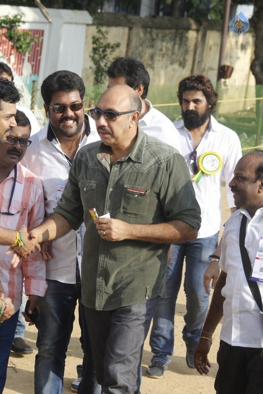 Nadigar Sangam Election 2015 Photos - 43 / 63 photos