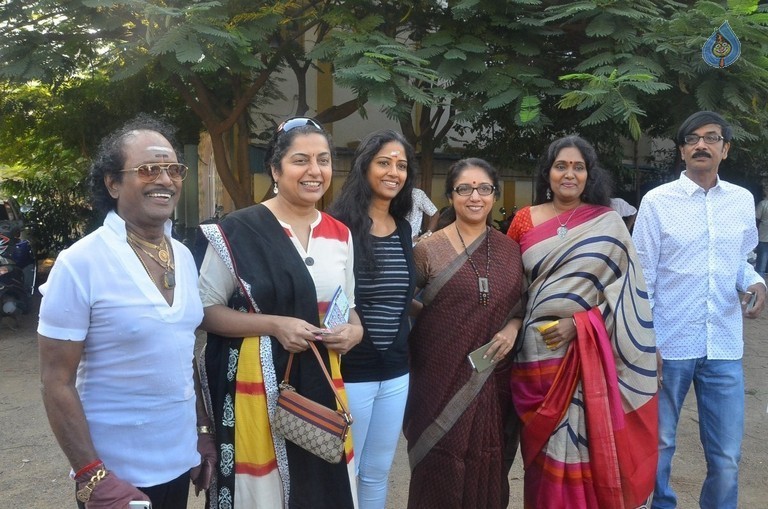 Nadigar Sangam Election 2015 Photos - 46 / 63 photos